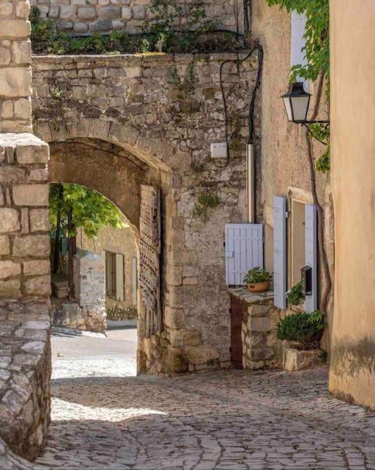 La Loge Familiale: 110M2, Place Rose Goudard, Ac L'Isle-sur-la-Sorgue Exterior photo